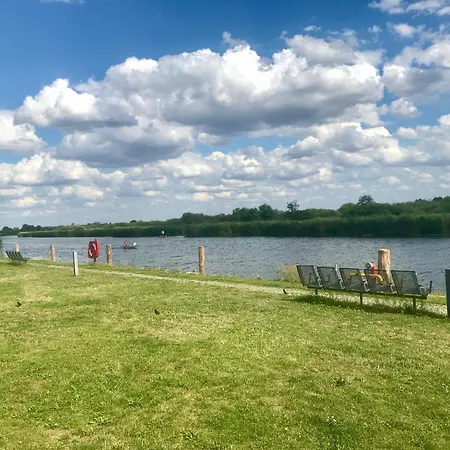 Mobilheim Im Amazonas Camp - Viel Platz Und Komfort