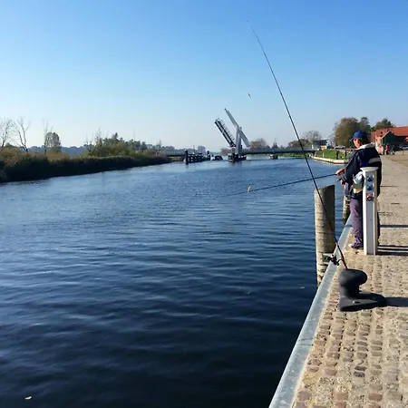 Camping Mobilheim Im Amazonas Camp - Viel Platz Und Komfort