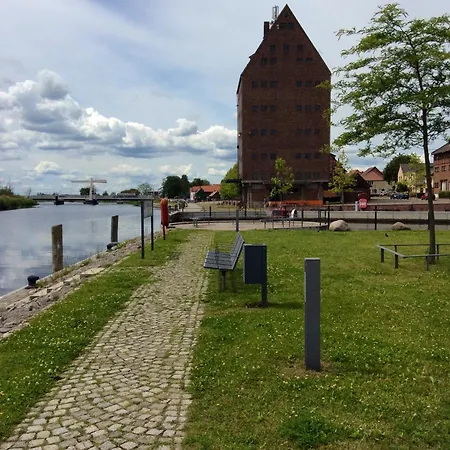 Camping Mobilheim Im Amazonas Camp - Viel Platz Und Komfort *