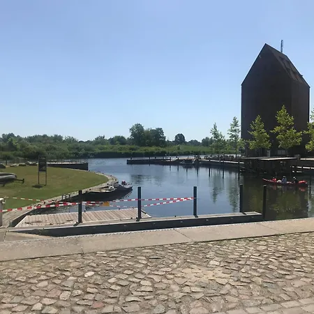 Camping Mobilheim Im Amazonas Camp - Viel Platz Und Komfort *